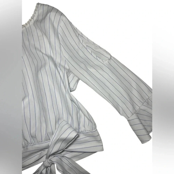 Ladies Blouse - Picture 4 of 6